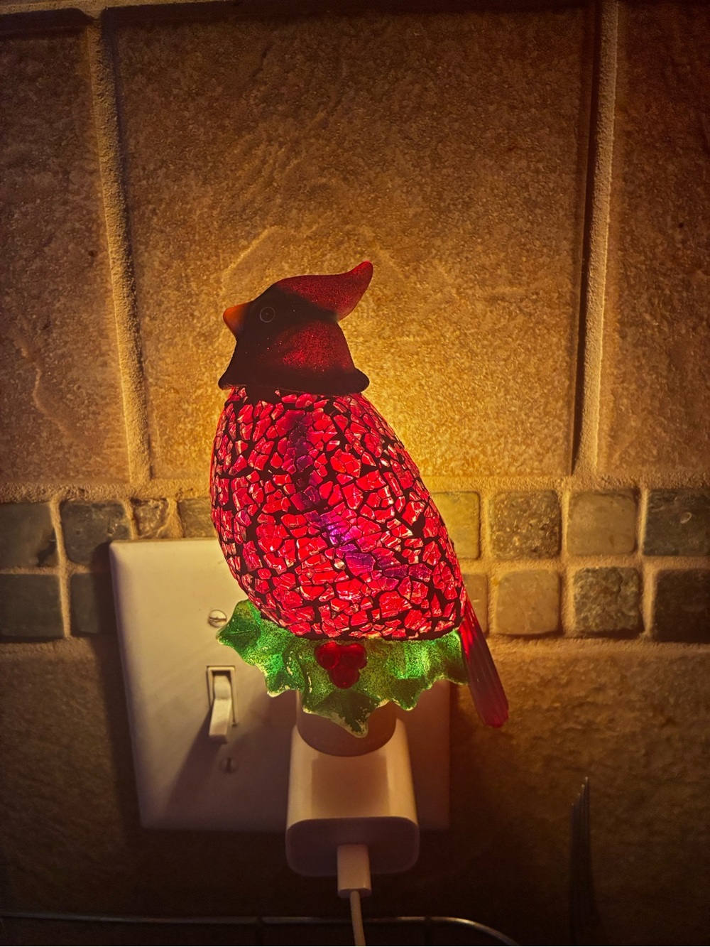 Vintage Cottage Christmas 6” Mosaic Cardinal Winter Bird Wall Nightlight Decor